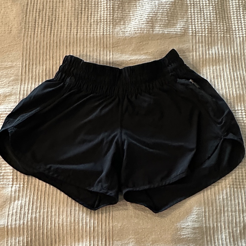 Black Women's Lululemon Athletic Shorts Hotty Hot
